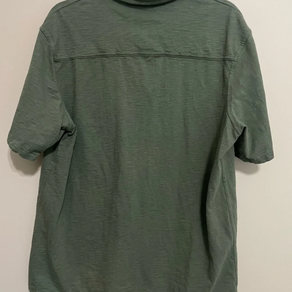 GAP Men's Olive Green Short‎ Sleeve  Size X Large ~ casual weekend shirt